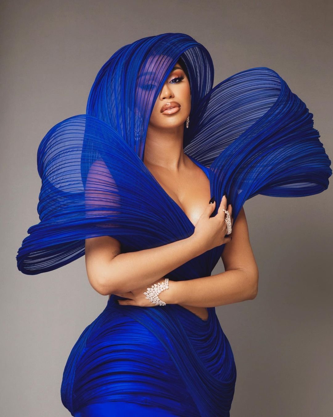 Cardi b grammy dress designer hotsell